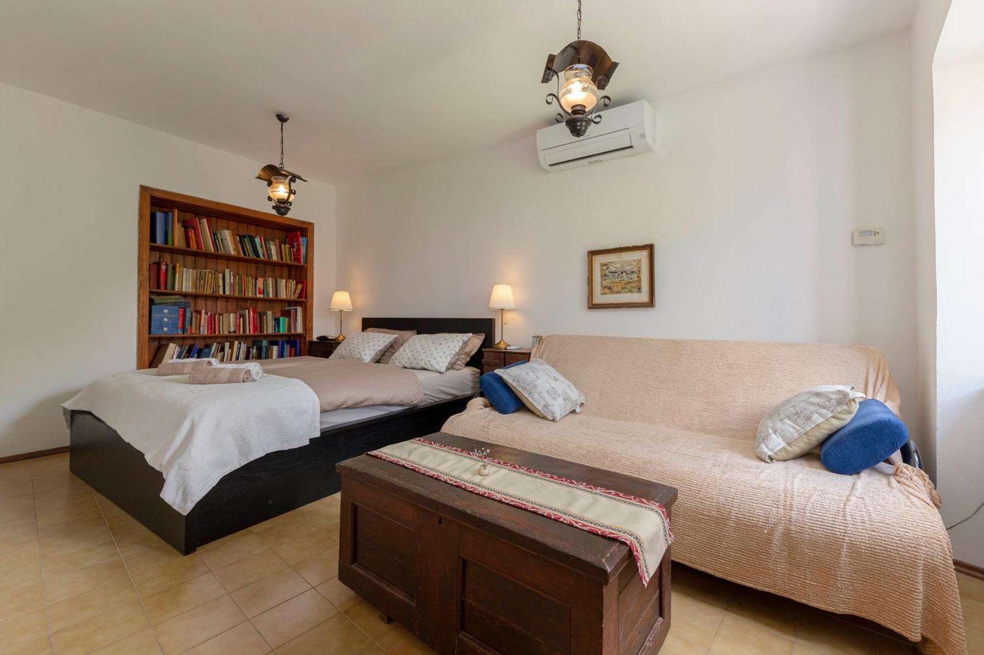 Under The Rock House In Osp With Hot Tub Apartment Luaran gambar